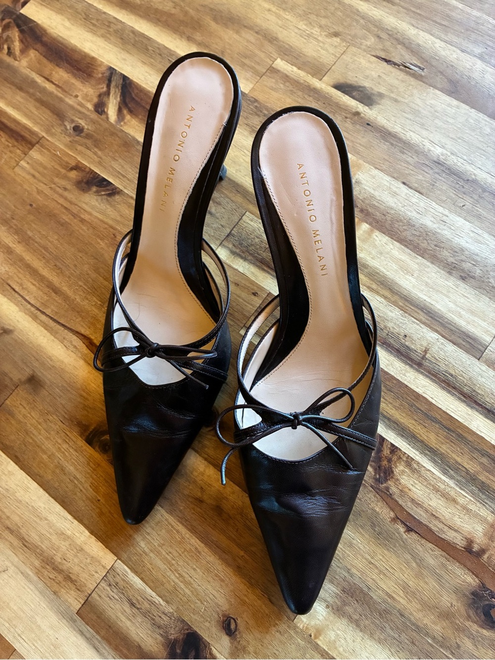 ANTONIO MELANI Chocolate Brown Leather Pointed Toe Slingback Mules with Bow - Picture 3 of 9